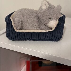 Retired jellyfish cat napping nipper cat. New with tags✨✨